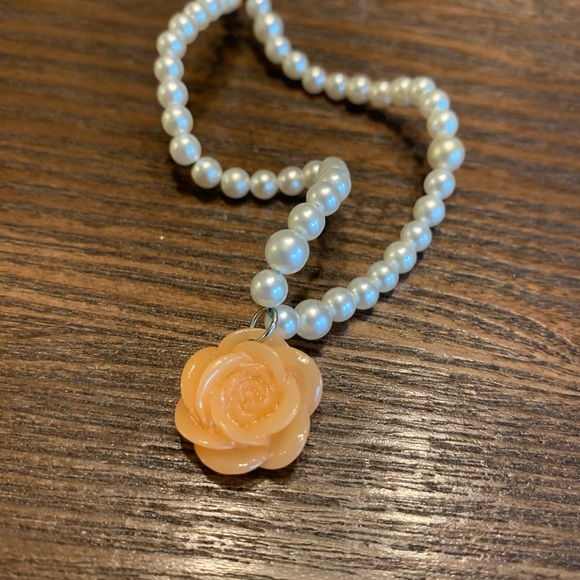 Mid Length Pearl and Peach Rose Adjustable Necklace ONE OF A KIND HANDMADE NWOT - Picture 2 of 4